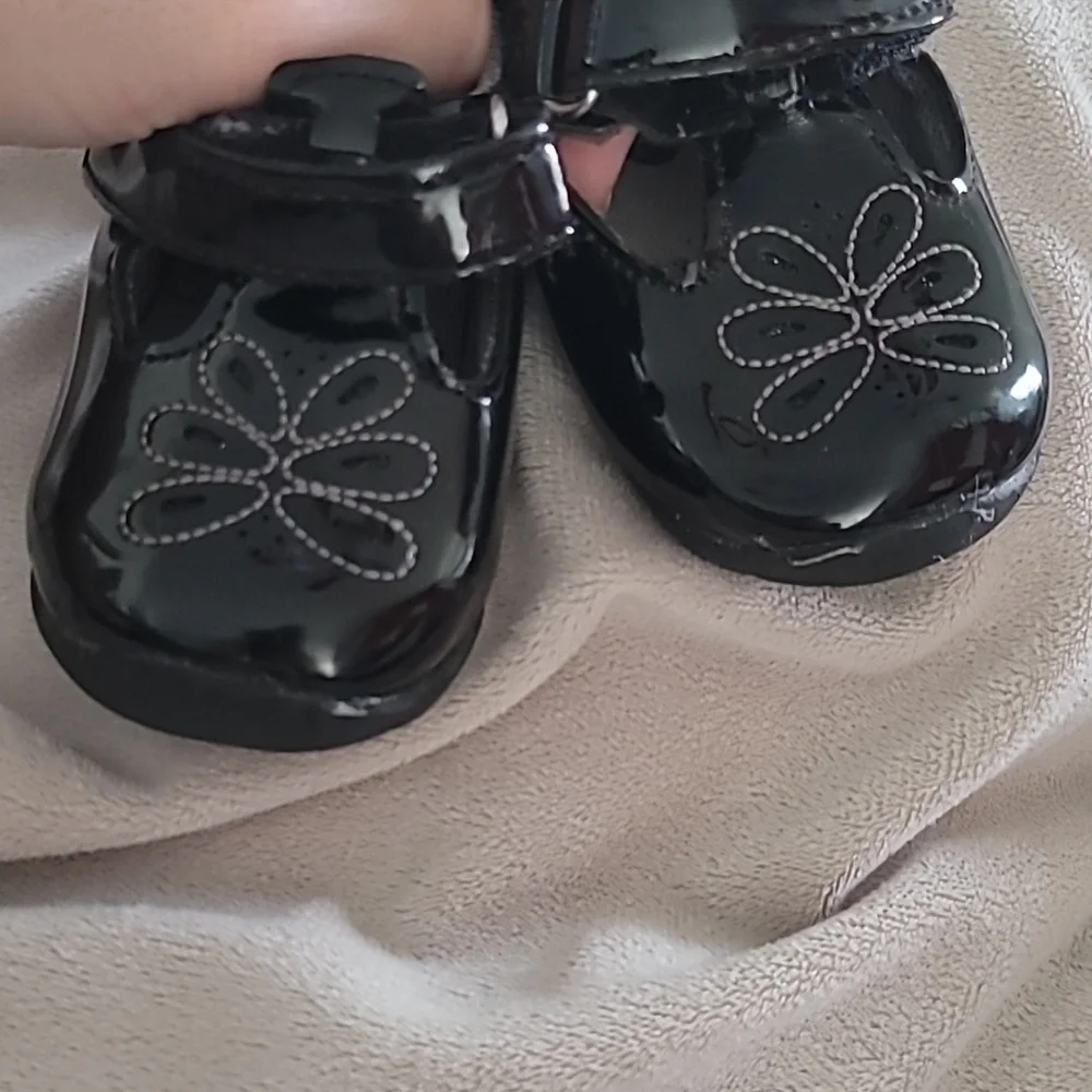 Surprise By Stride Rite Baby Girl Flat Shoes With Velcro Strap Closure Size 3c